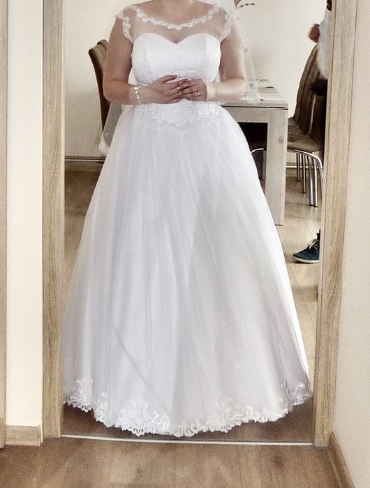 Suknia ślubna, rozmiar 38-40, gorset wiązana