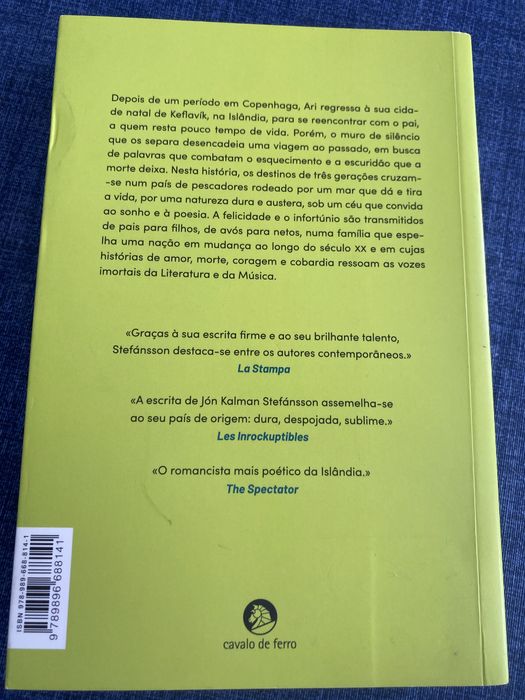 Livro “Aproximadamente do Tamanho do Universo”
