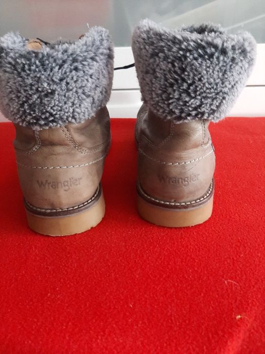 Trapery  firma Wrangler