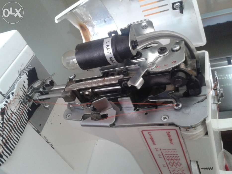 Máquina de Costura Fomax