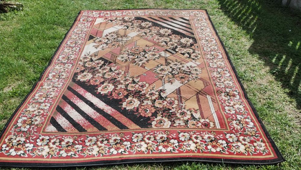 Dywan 2.6 x 1.8 m