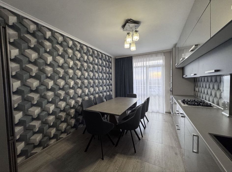 Продається 2-х кімнатна квартира на Каскаді