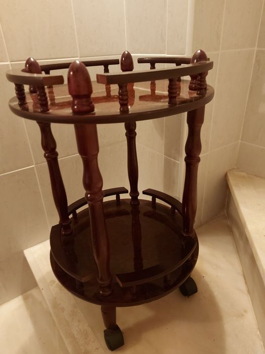 Carrinho bar em excelente estado