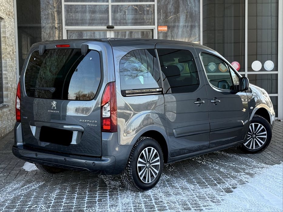 Peugeot Partner 1.2 Benzynka 110Km *2017R*2xDrzwi*Navi*Kamera*Zadbany