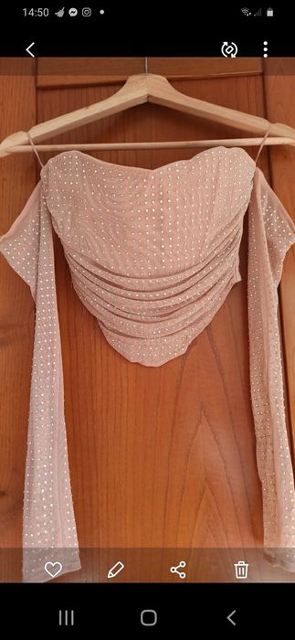 Top com mangas e brilhos  rosa Gold tamanho S Novo