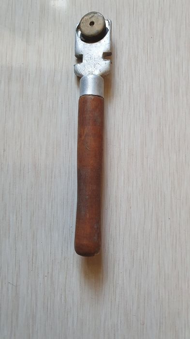 Продам стеклорез времен СССР из твердосплава