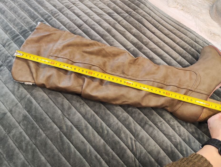 Długie, ocieplane kozaki