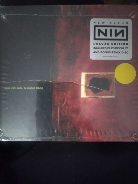 Nine Inch Nails Hesitation Marks Deluxe Edition
