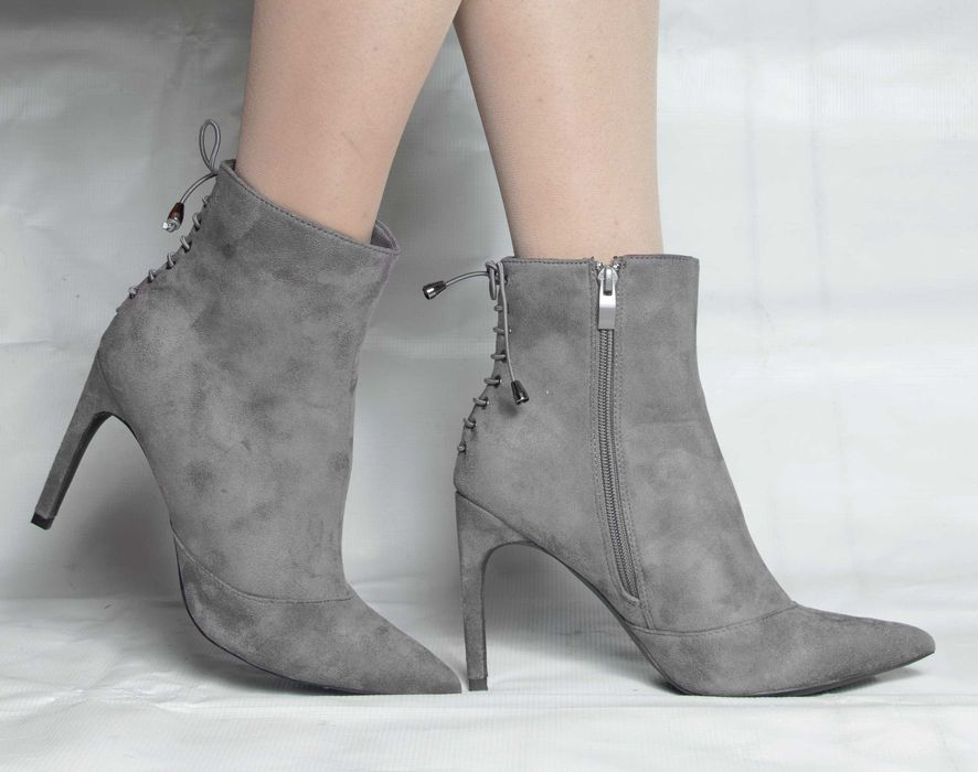 Botki Szare zgrabne SZPILKA GORSETOWY tył 40 nowe