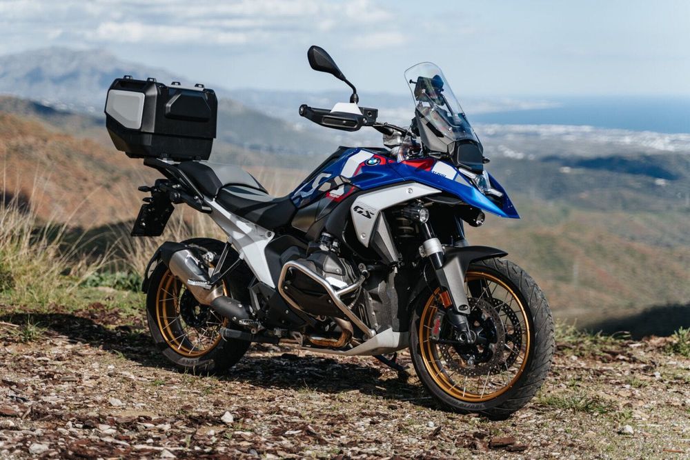 BMW 1300 GS [2025] - Wypożyczalnia Motocykli Warszawa | Rent Motorcycle Warsaw