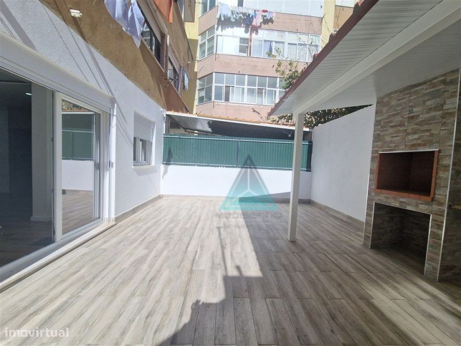 T3 Cruz de Pau ** Quintal * * REMODELADO
