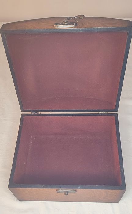 Caixa decorativa, madeira