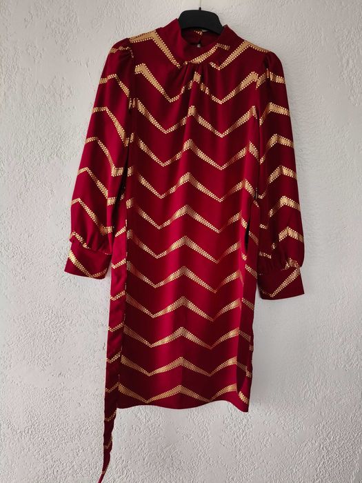 Elegancka sukienka bordo i złoto, midi, z paskiem, nowa, S