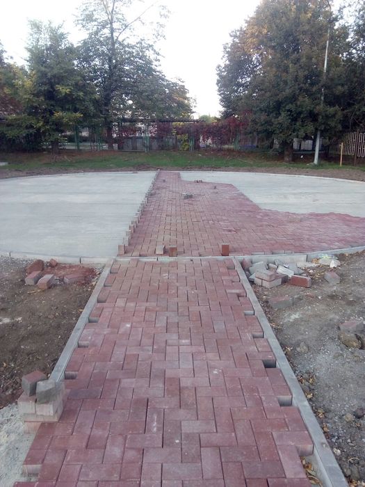 Укладка тротуарной плитки