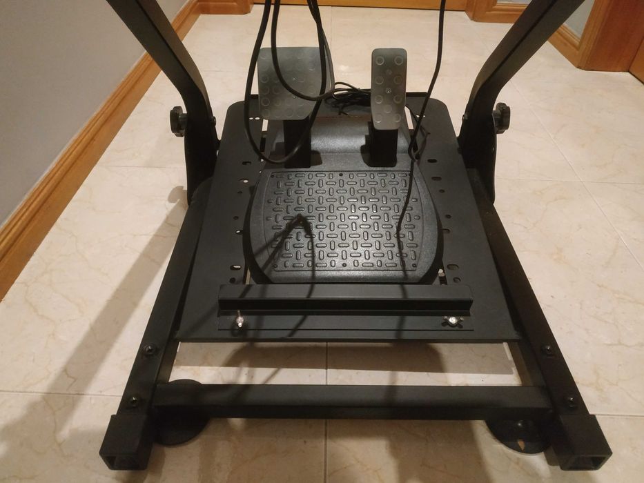 Volante Thrustmaster TX Ferrari 458 Italia Ed +Stand GT Omega PC XBOX