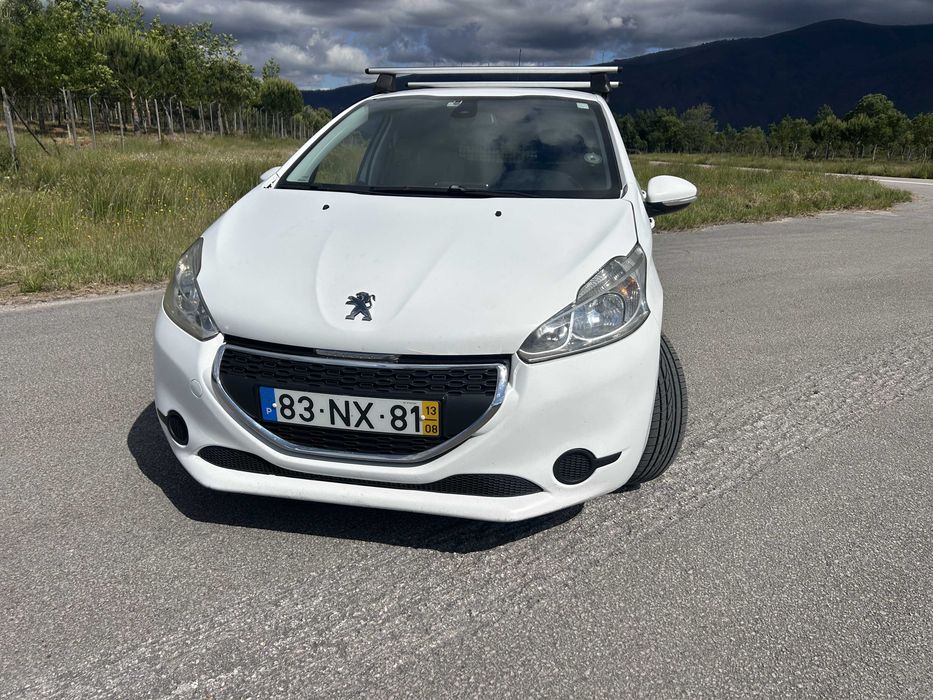Peugeot 208 - 1.4 HDI 2013