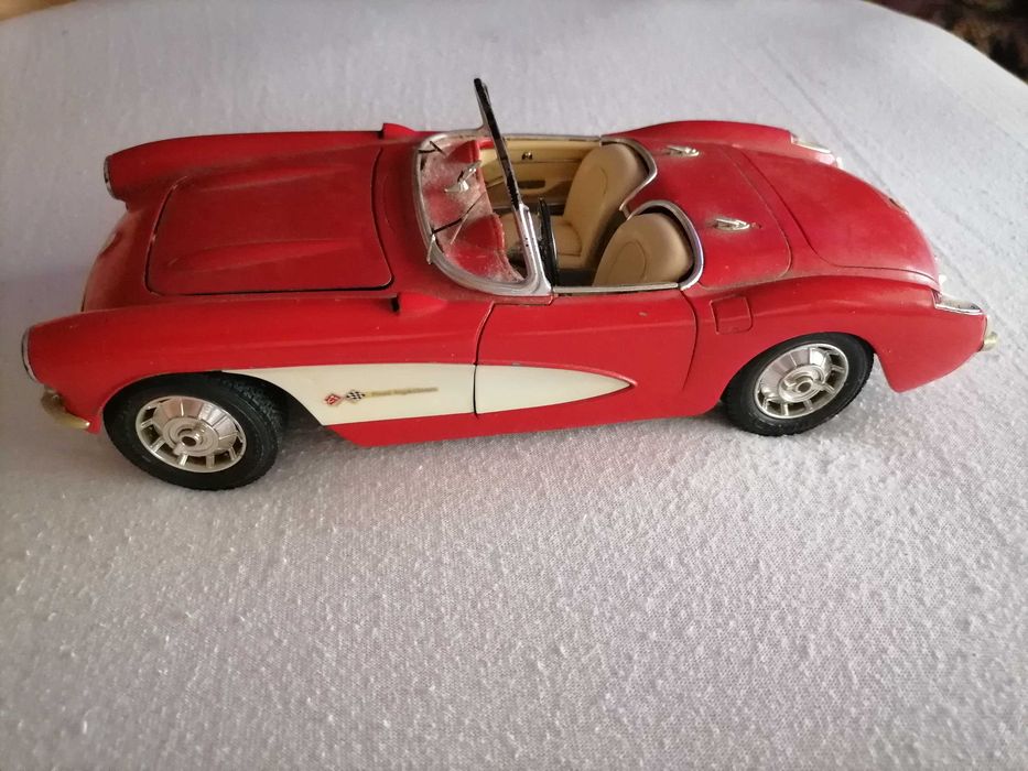 Chevrolet Corvette 1957 Burago 1/18