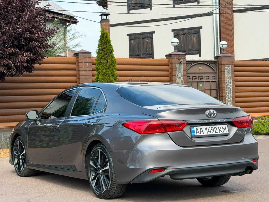 Toyota Camry 2017
