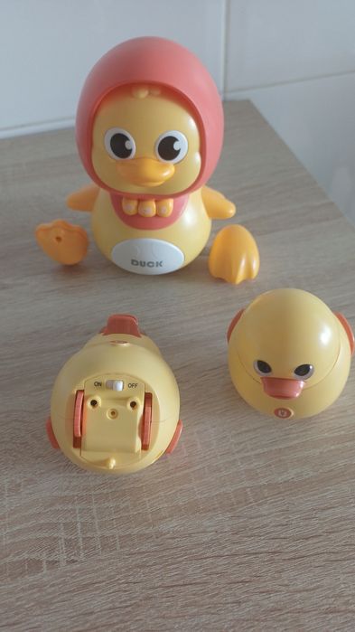 Brinquedo Interativo Família de Patinhos (Pata com Som + Patinhos Magnéticos)