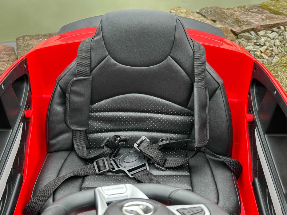 Auto na akumulator Mercedes GLC 2x45 Watt Miękkie koła Pilot Skóra