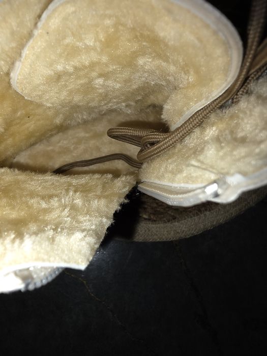 Зимові черевички 40р (26,2 см.). НОВІ!