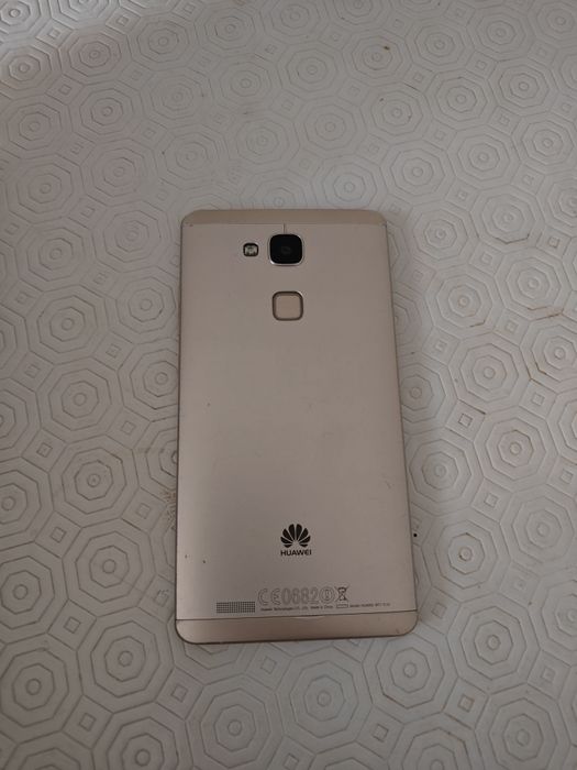 Telemóvel Huawei MT7-TL10