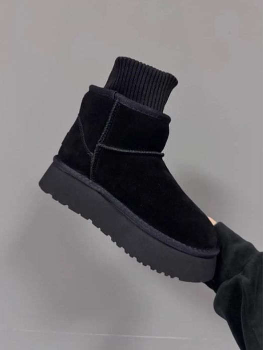 Уггі жіночі UGG