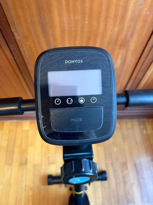 Bicicleta estática Domyos Essential – praticamente nova
