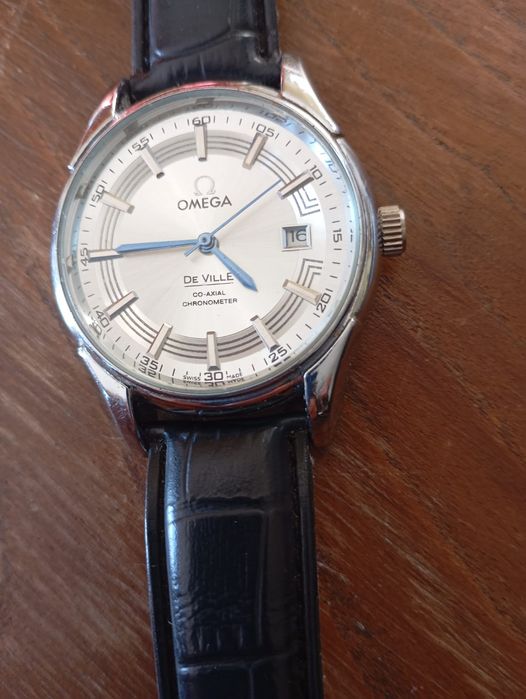 Vendo este relógio omaga muito bonito bom estado a trabalhar muito bem