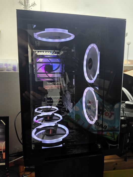PC Lian Li Ultra 5 235 32GB RAM DDR5 + 5060 TI