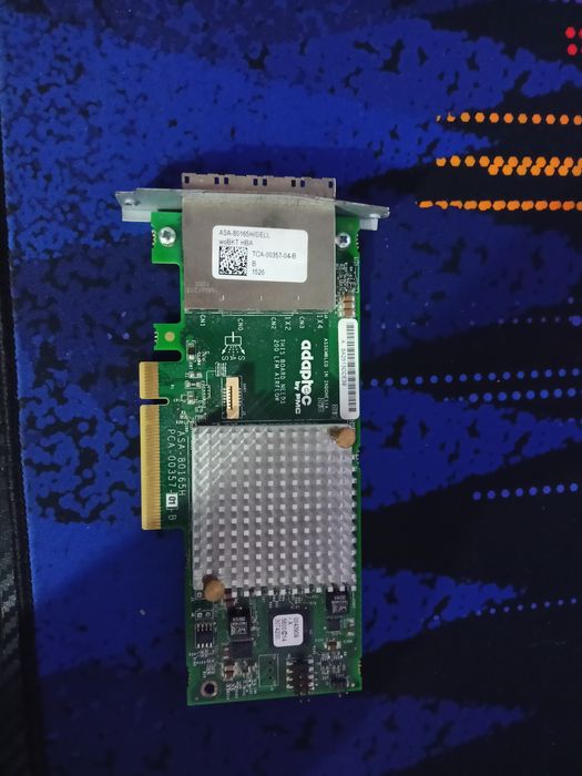 Controladora SAS Adaptec