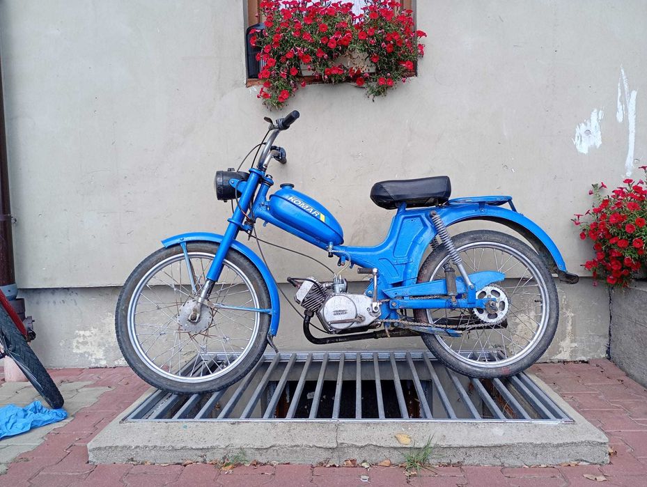 Komar motorower