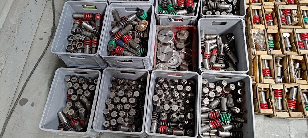 Narzędzia stemple matryce do wykrawarka Amada Thin Turret