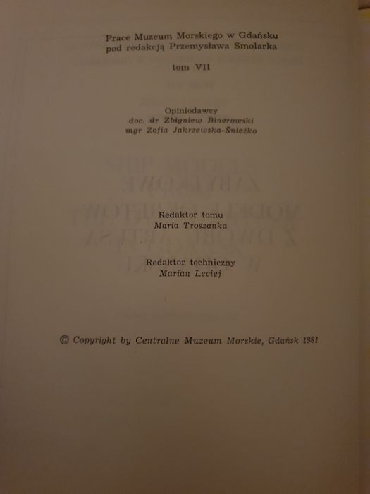 Zabytkowe modele okrętów z dworu Artusa w Gdańsku