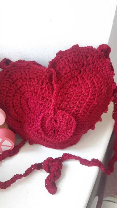 Сумка зв'язана серце.