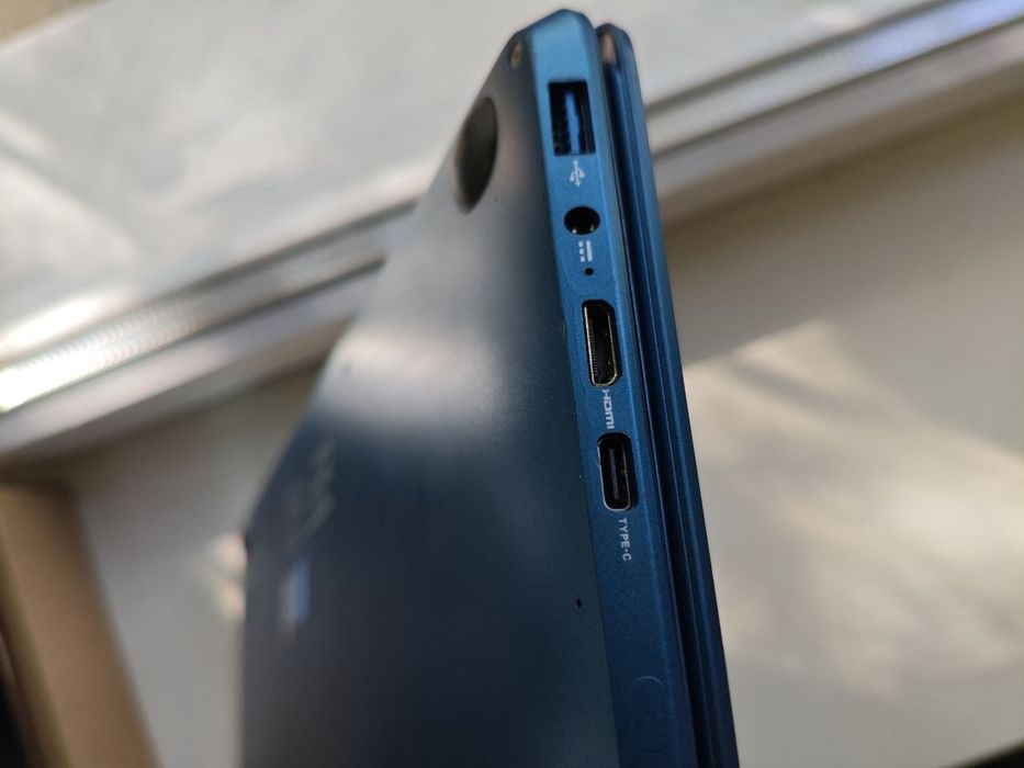 Продам ноутбук Gateway (дочірній бренд Acer для ринку США)