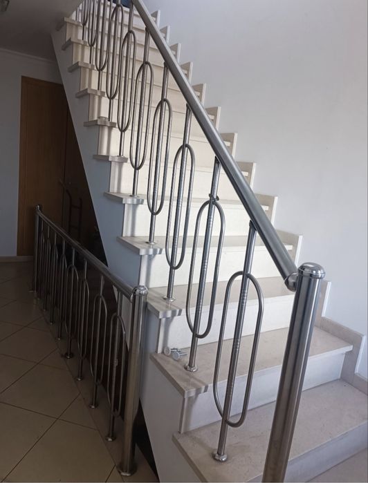 Corrimão e Guarda- corpos em inox – 7 METROS