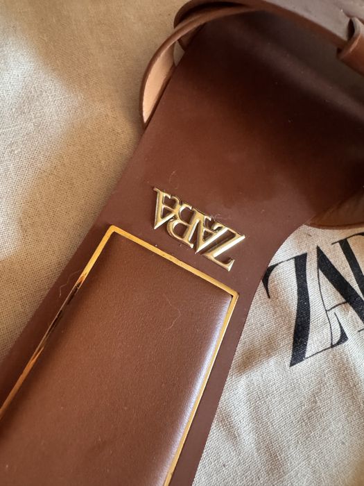 Zara шльопанці жіночі у двоз розмірах 38 та 39