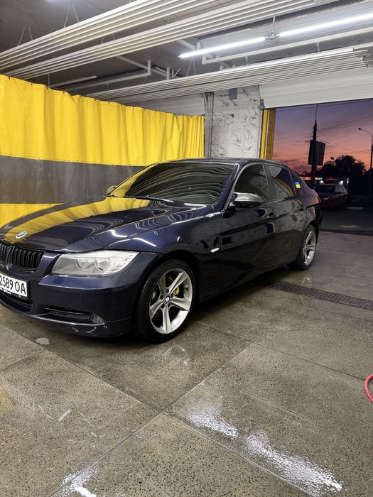 продам бмв е90 330d xDrive