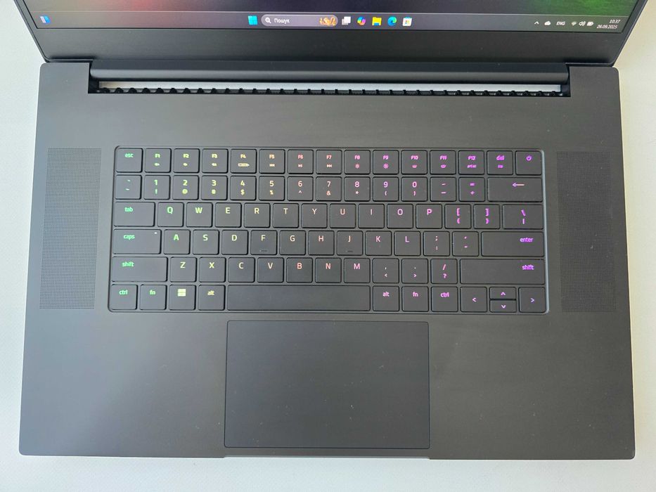 Razer Blade 17 (2022) i7 12800H/RTX 3070TI/RAM 16GB/SSD 1TB/360Hz