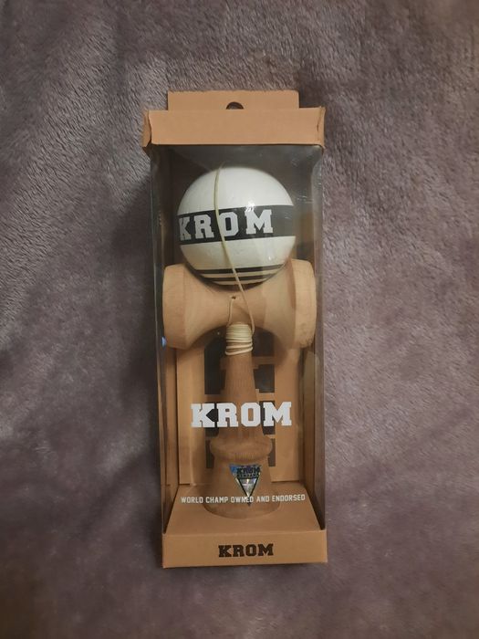 Kendama krom strogo
