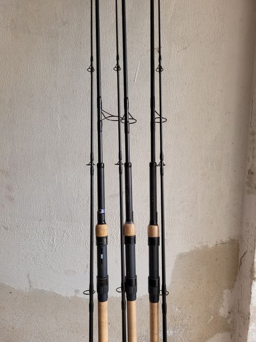 3xNash Dwarf 10ft 3lb + Nash Dwarf 10ft 3 Rod Skin