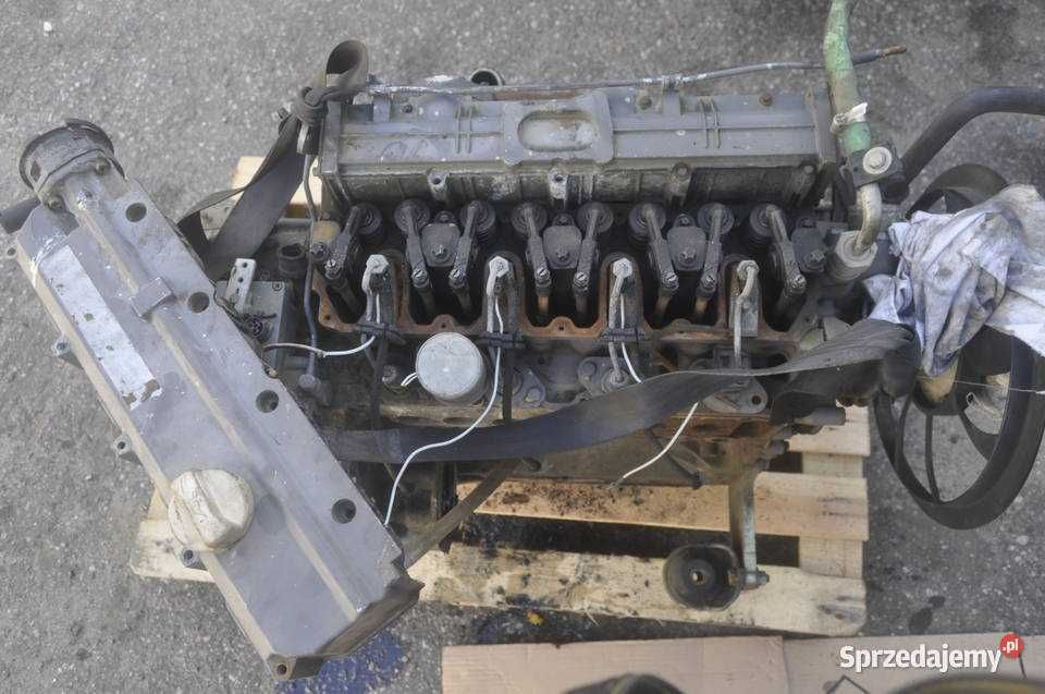 Deutz BF 4M 1012 Głowica 4 cylindry