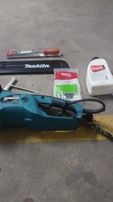 Electroserra 2.000W 40cm UC4050A Makita NOVA