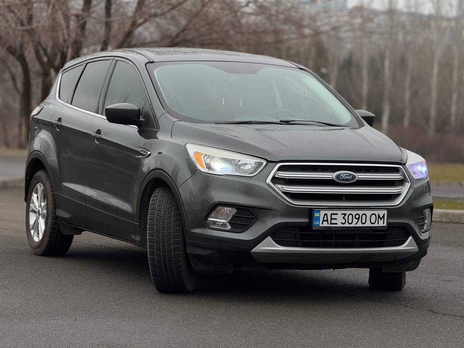 2018 Ford Escape продам авто