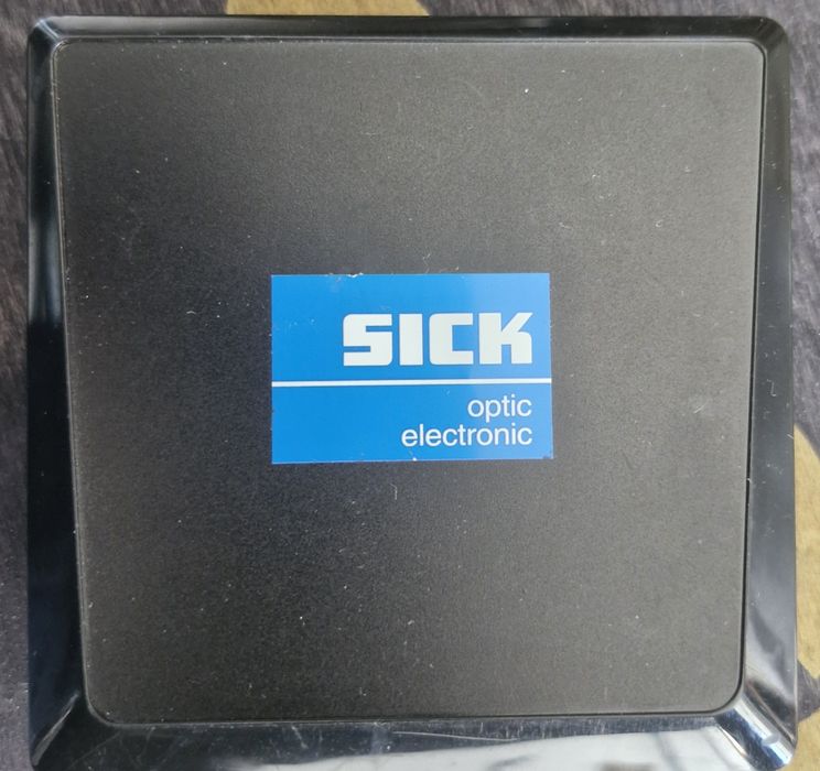 Dispositivo de alinhamento de barreiras Sick