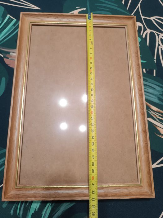 Rama na zdjęcie antyrama ze złotym zdobieniem