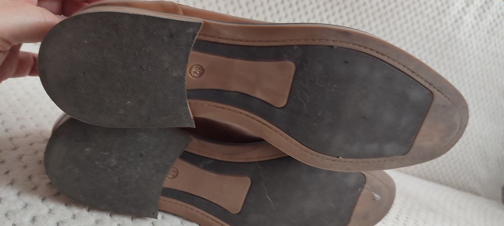 Buty wizytowe Vistula rozm.42 dł.wkł.29cm