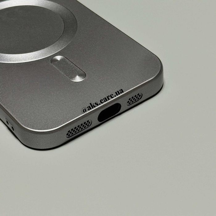 Сірий силіконовий чохол магніт MagSafe протиударний з лінзами iPhone