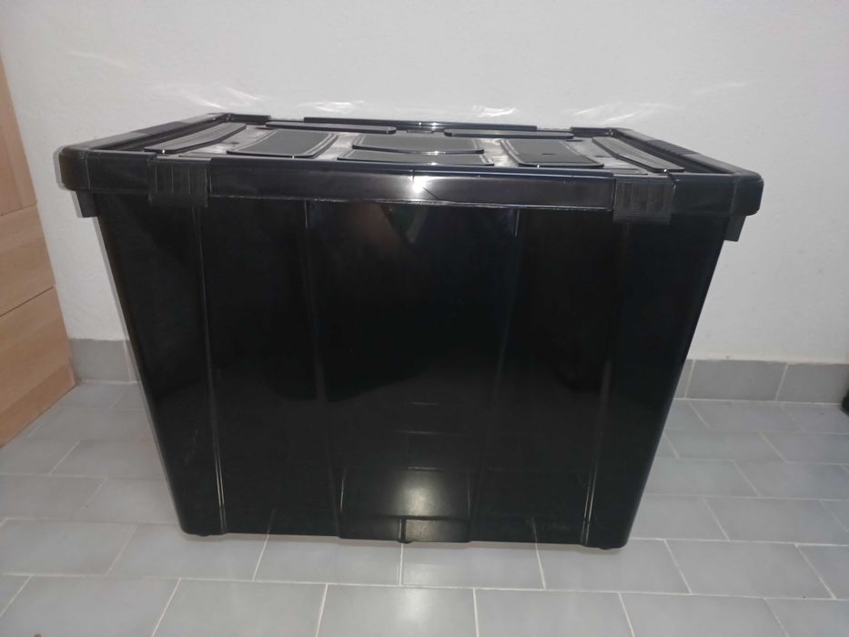 Caixa de arrumação 150l NOVA
